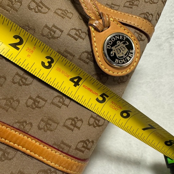 Dooney & Bourke Vintage Tan Mini Barrel Bag Purse Y2K Neutral Rare EUC Preppy - Picture 11 of 16